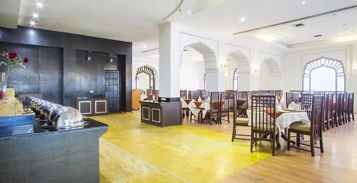Hotel Utkarsh Vilas Agra  3*, Agra (Uttar Pradesh)